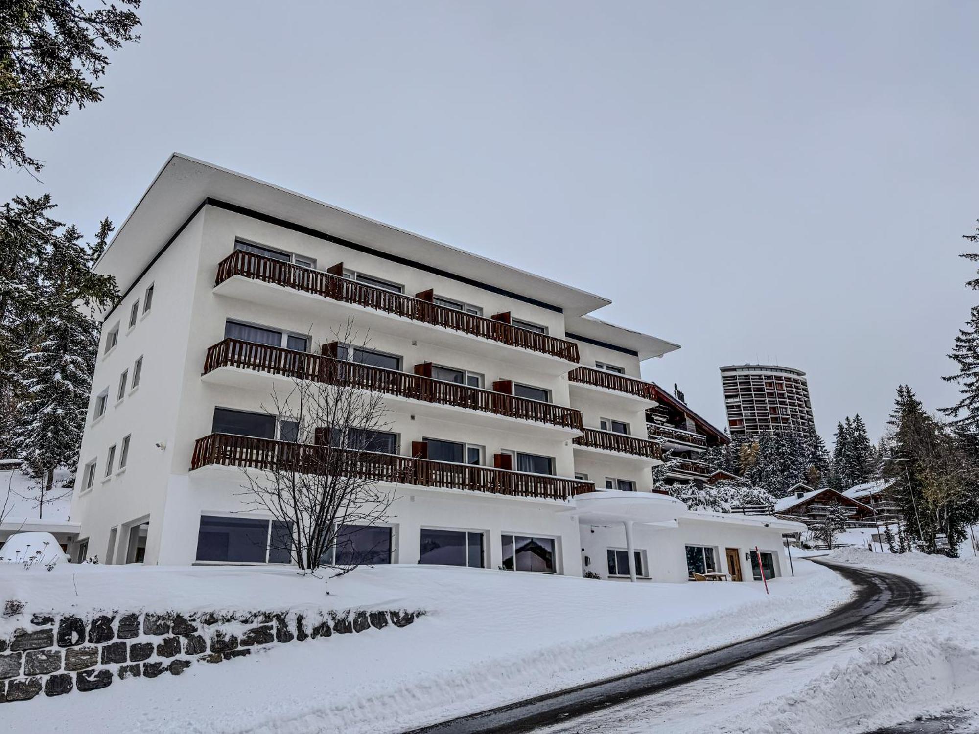 Crans Montana Suites Exterior foto